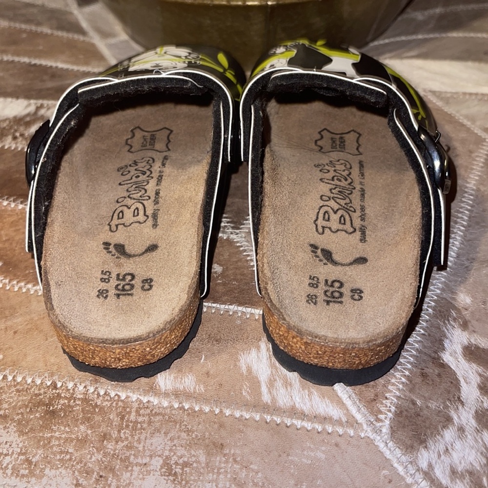 Sandals - Picture 3 of 5